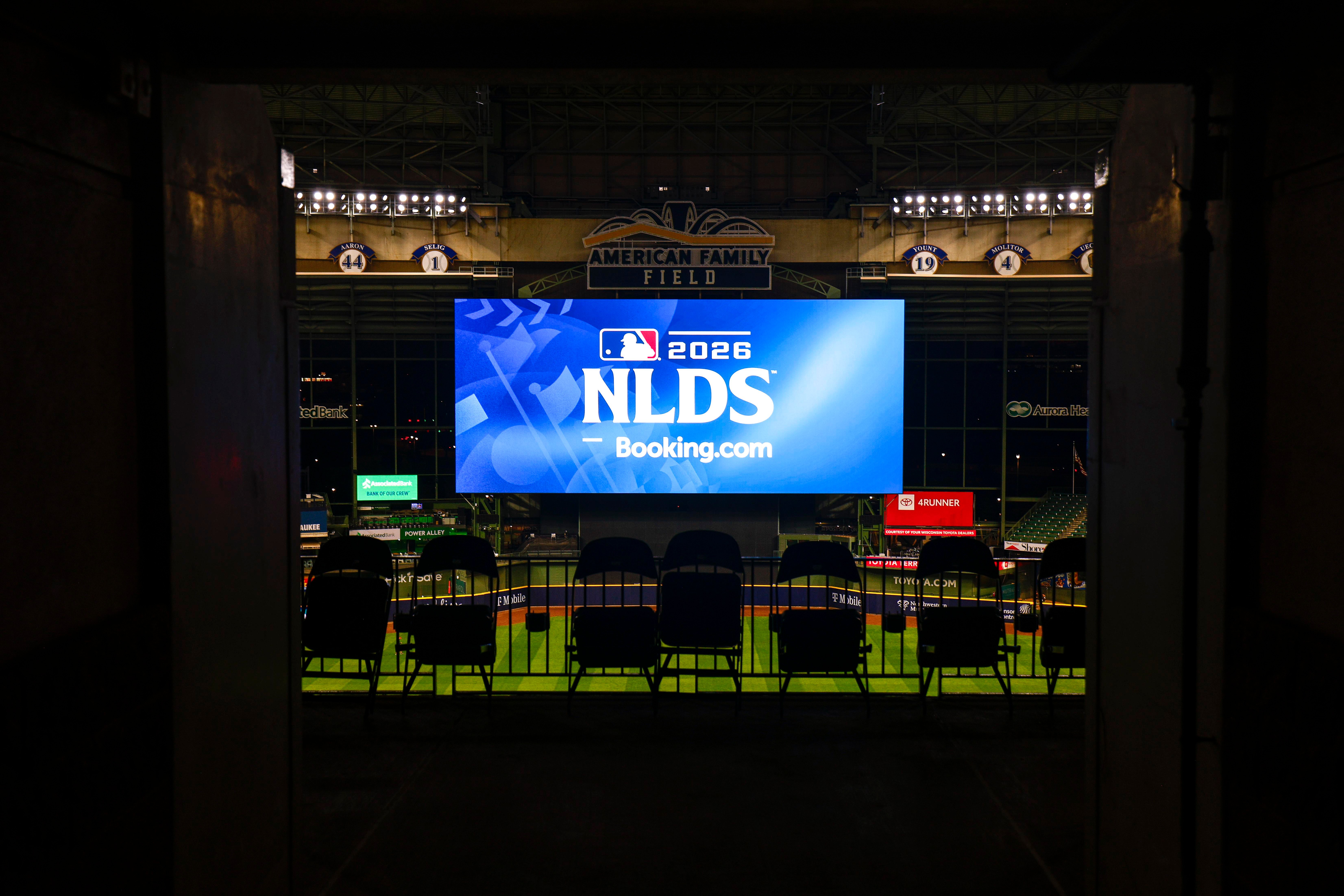 Open Thread For Saturday’s Division Series Games
