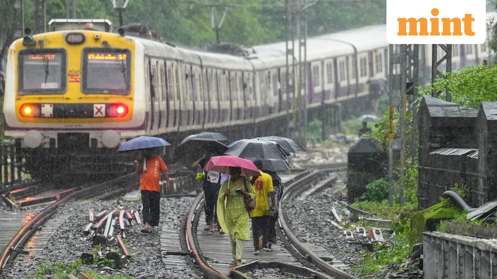 E. coli detected in drinking water at some railway stations, CAG report cites violation of Railway Board norms