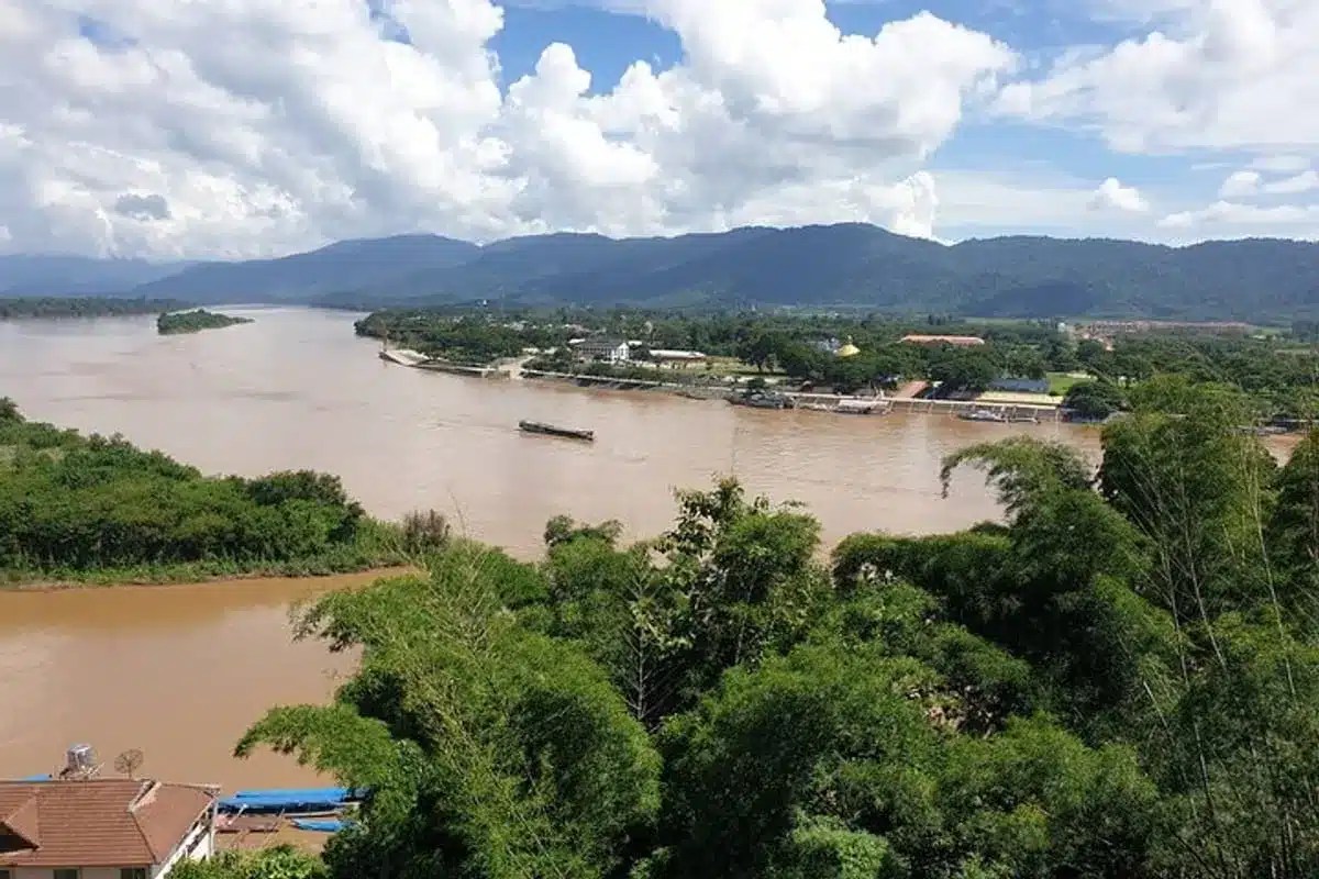 Chiang Rai to Golden Triangle: Transit or Self-Drive?
