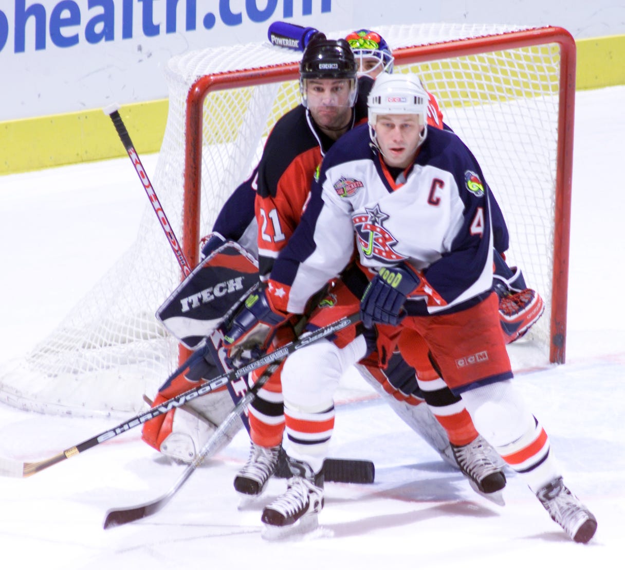Blue Jackets captain for inaugural season Lyle Odelein dies