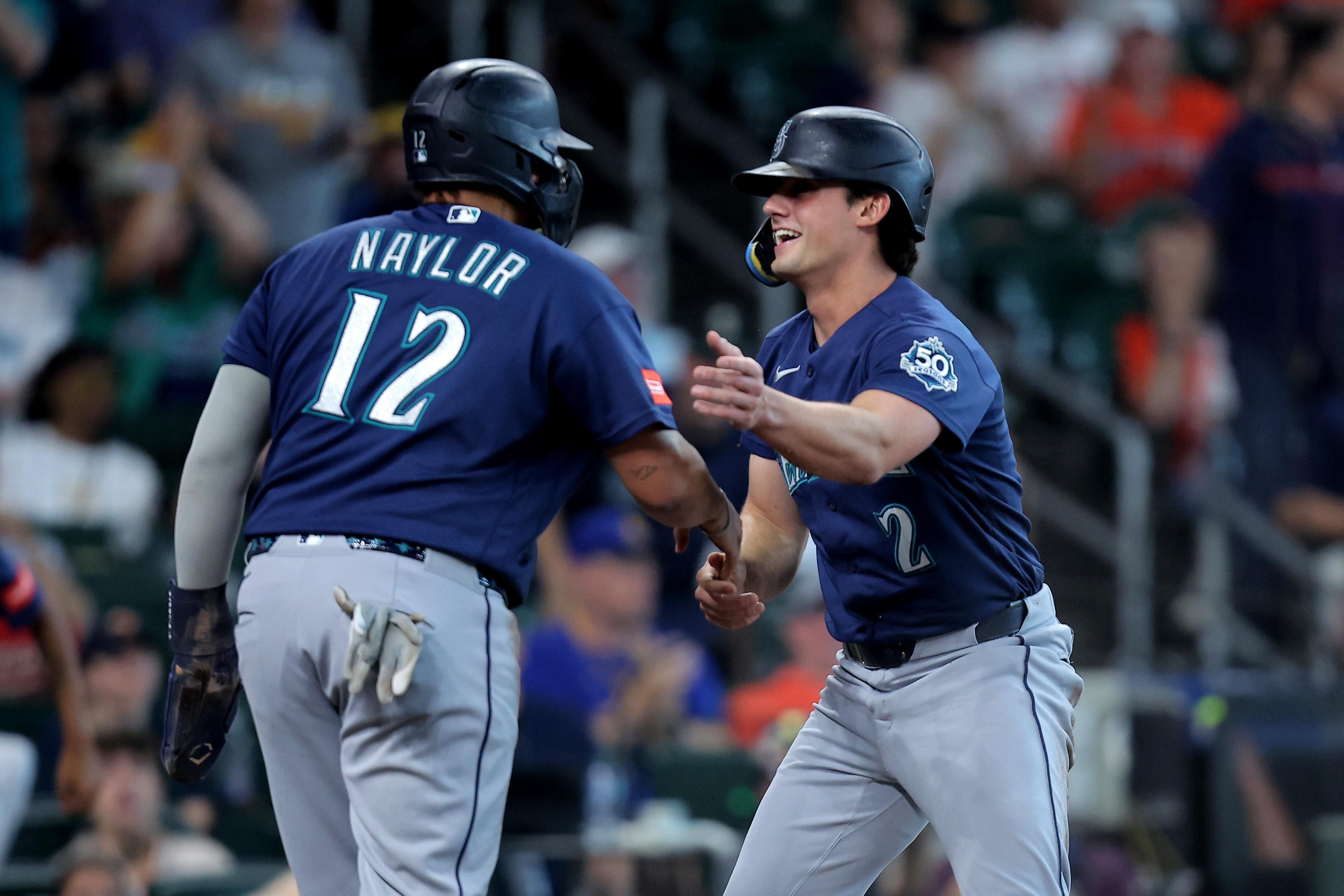 Mariners Beat Astros 10-5 in First Game of Offseason