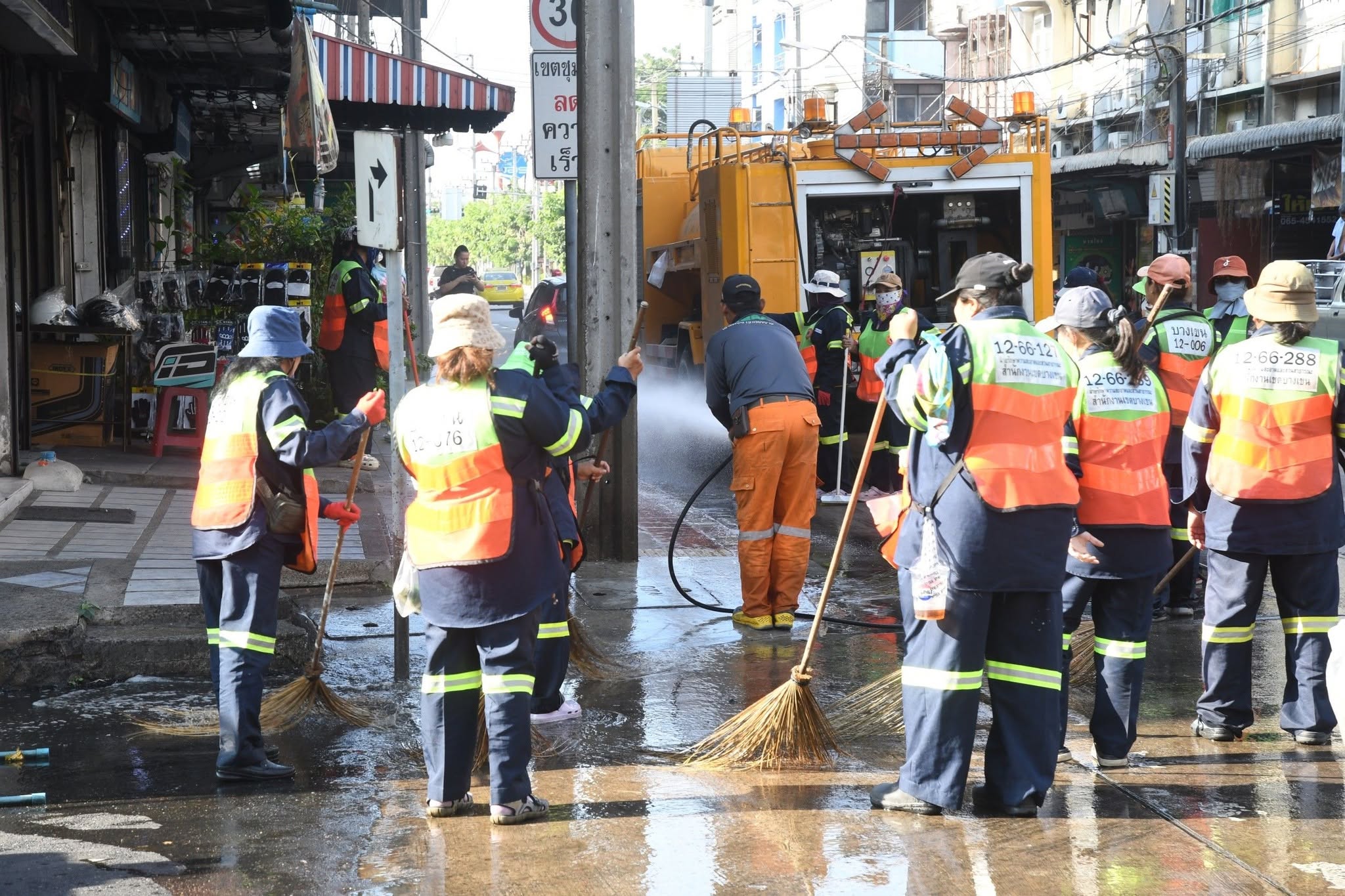 Bangkok Begins Cleanup as New Storms Approaches