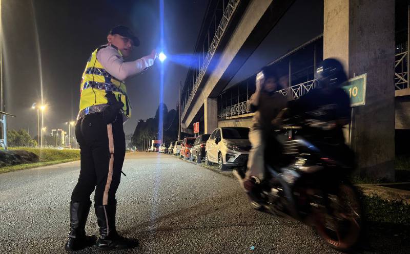 5 motorcyclists detained in DUKE illegal racing crackdown