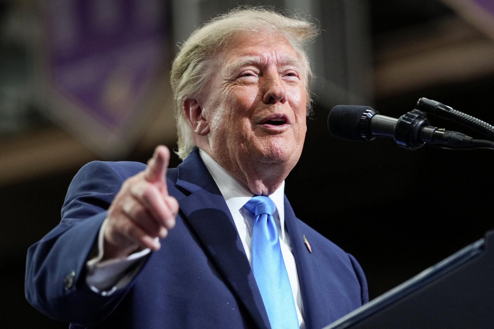 Trump says he 'gets along great' with N. Korean leader at campaign rally