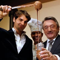 Lindt & Sprüngli in der Krise: Macht es Ernst Tanner wie der Markenbotschafter Roger Federer – oder doch wie Simon Ammann?