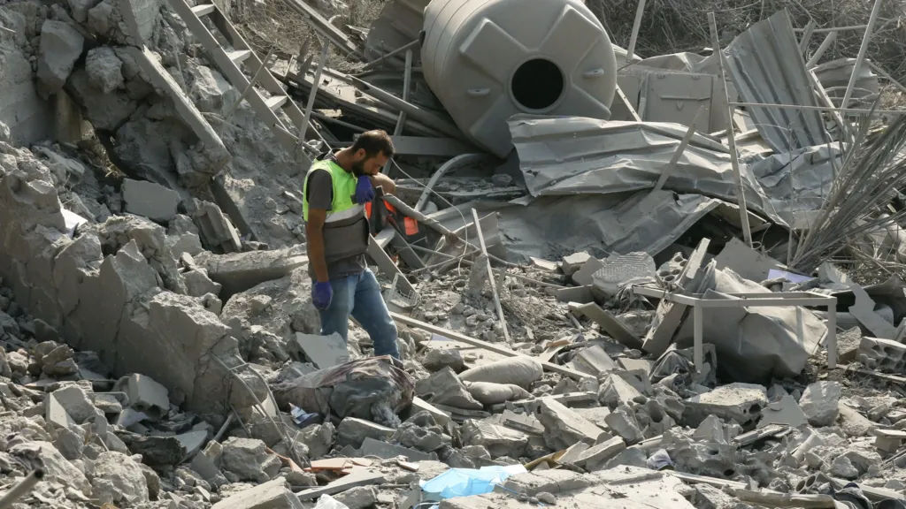 Eleven killed in Israeli strikes on southern Lebanon, authorities say