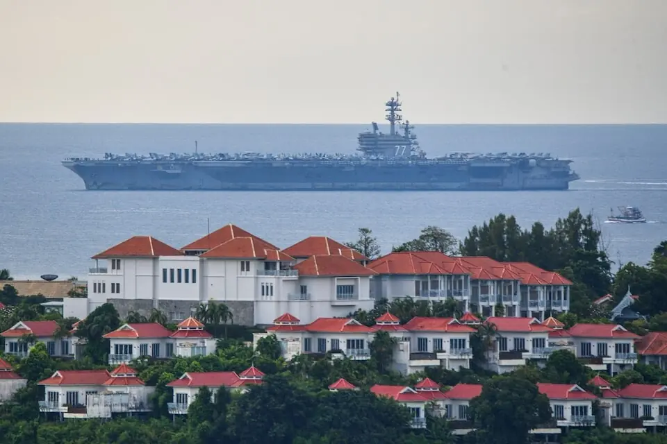 US carrier George H.W. Bush visits Thailand after Middle East deployment