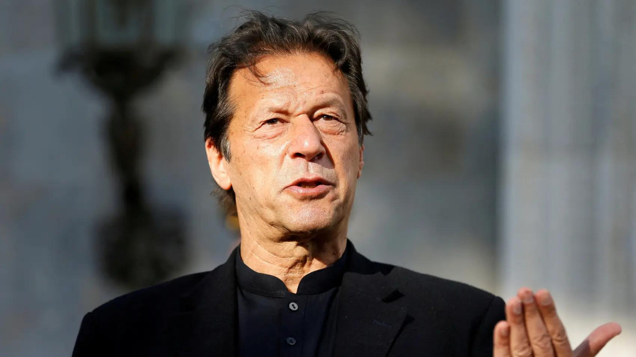 Pakistan braces for showdown as Imran Khan’s party pushes ahead with march