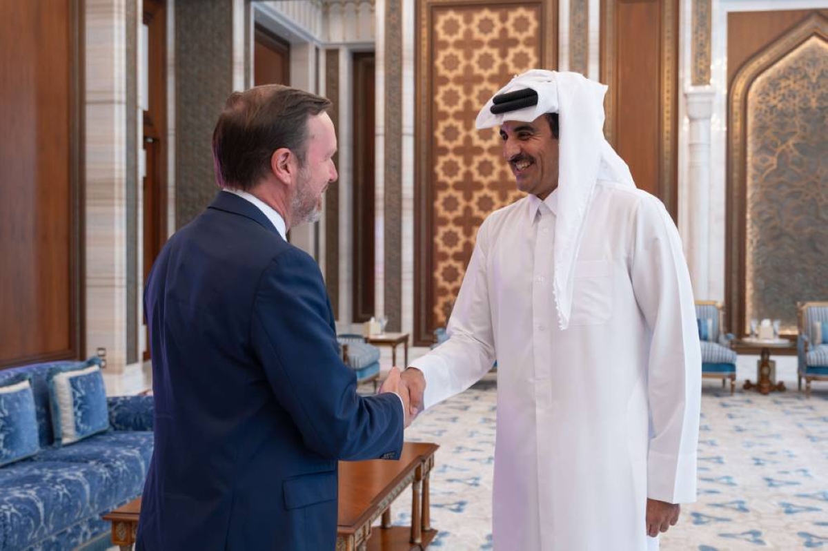 HH the Amir meets Senator Chris Murphy