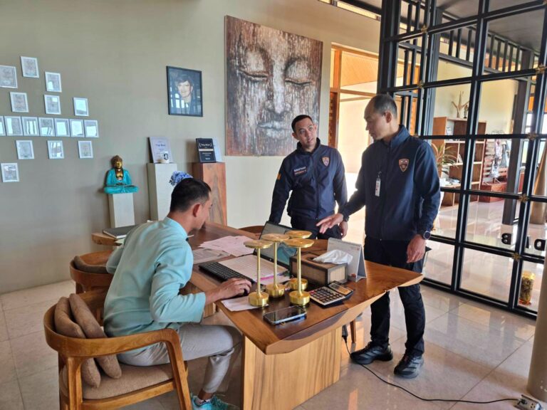 Surat Thani immigration busts French nominee business ring