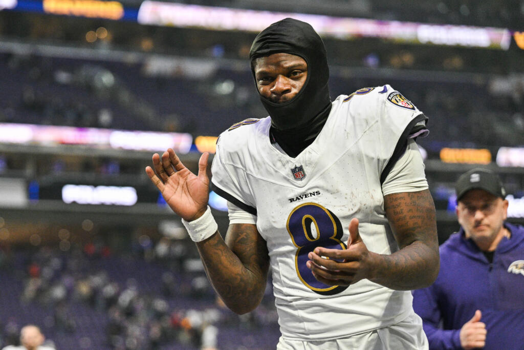 Column: Jesse Minter is Taking Over Ravens Training Camp With a Vengeance