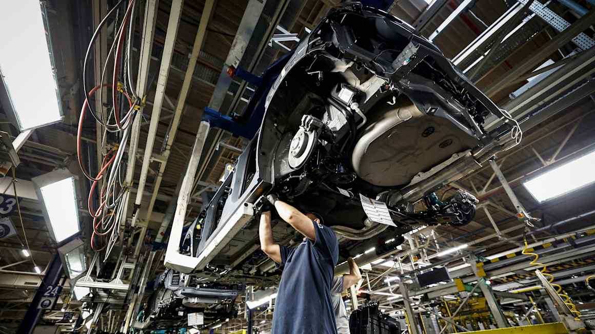 World’s largest carmakers seek to avert motor oil crisis