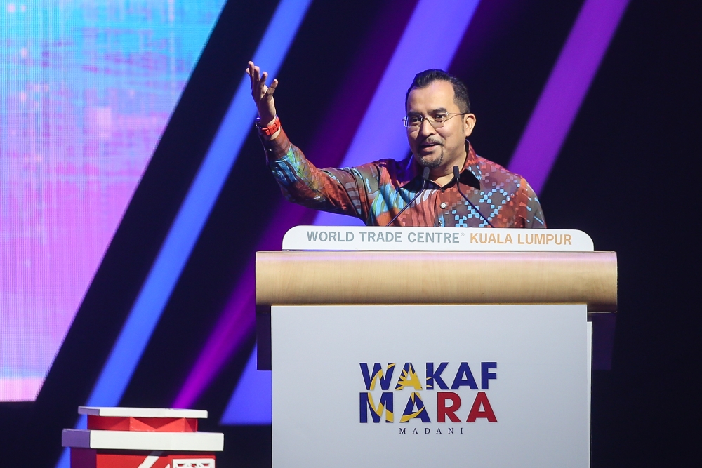 Asyraf Wajdi suspends MARA staff after eight students allege sexual harassment misconduct