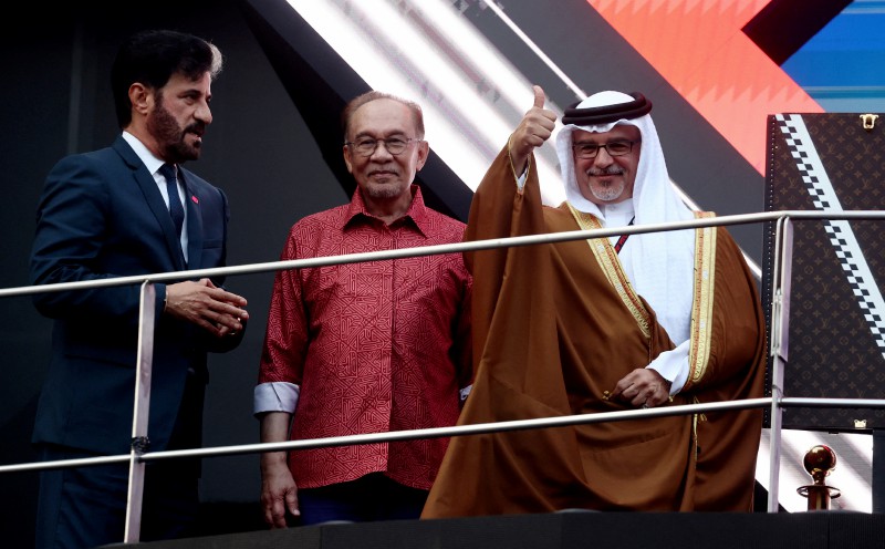 Sepang F1 race a 'meaningful memory' for fans worldwide: Anwar