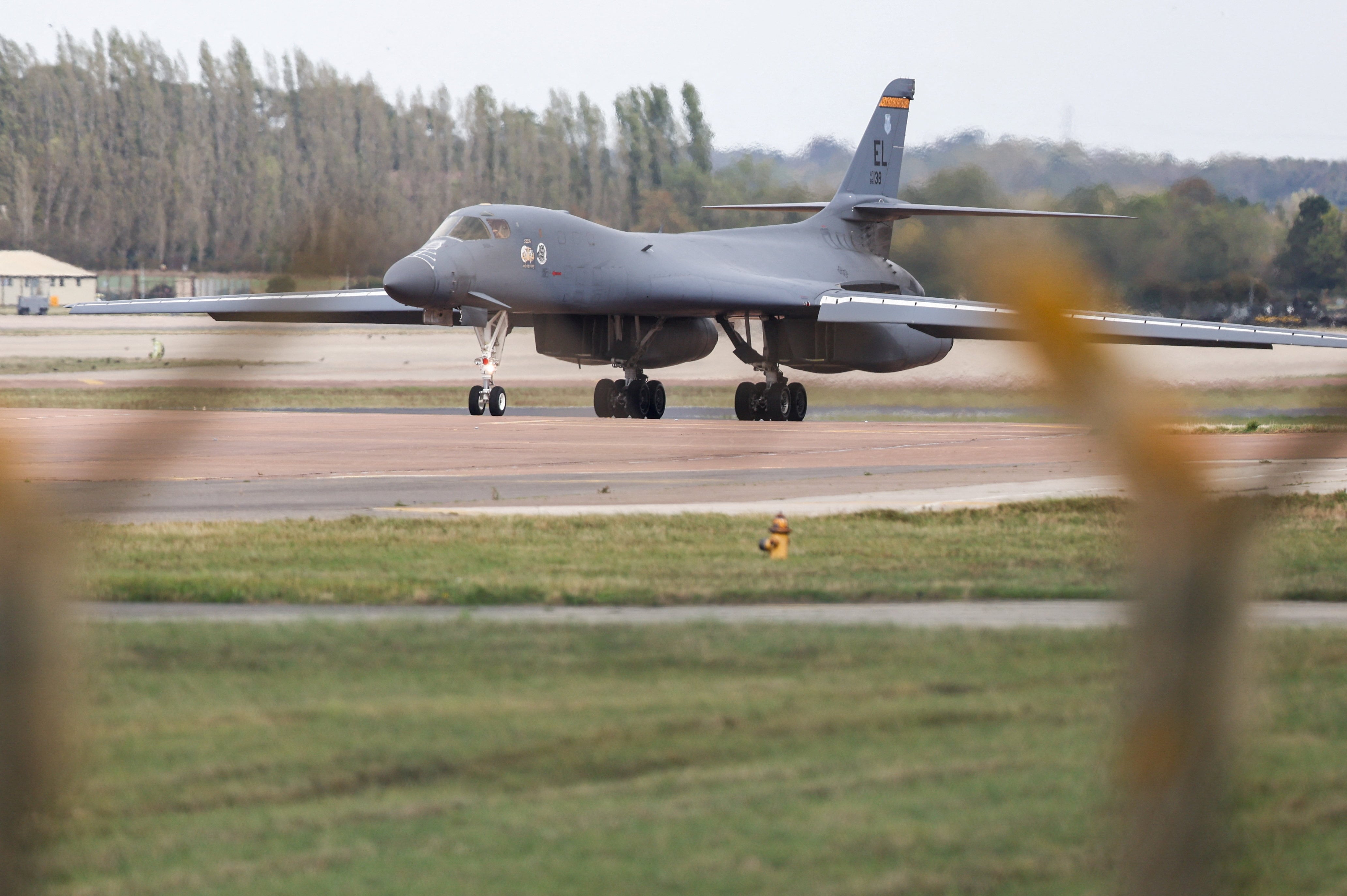 The Pentagon pulls its bombers from the British base in Fairford after the alleged attempted attack