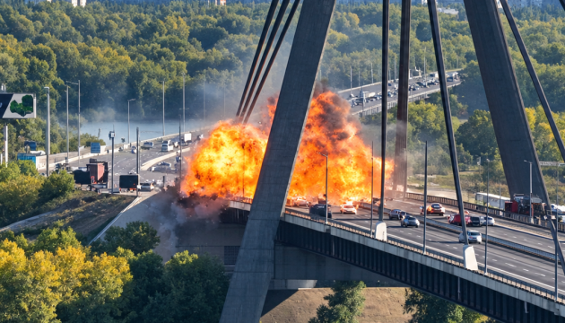 Sybiha on bridge attacks: World must make it clear to Russia that it must stop escalation