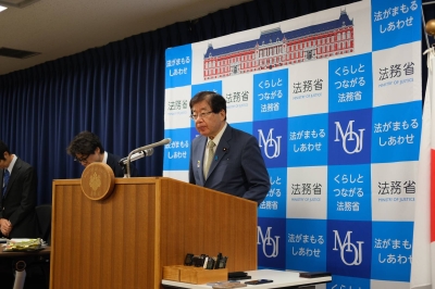Proposed income rules to apply retroactively to permanent residency applications