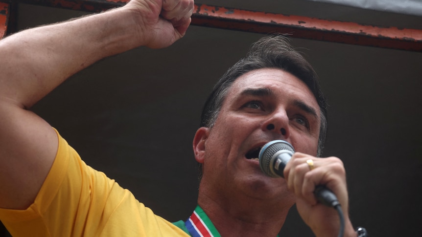 Breaking: Bolsonaro defies expectations in Brazil presidential vote to face Lula in run-off