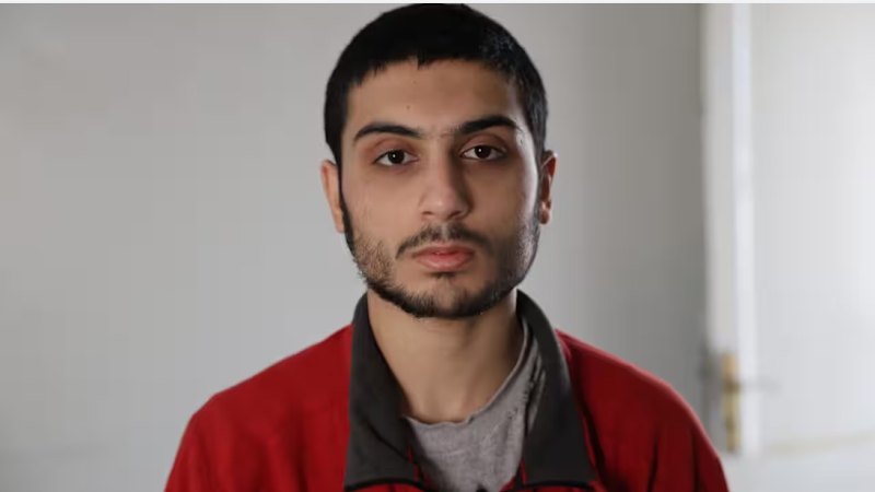 Young Australian caught up in IS could soon come home on passport
