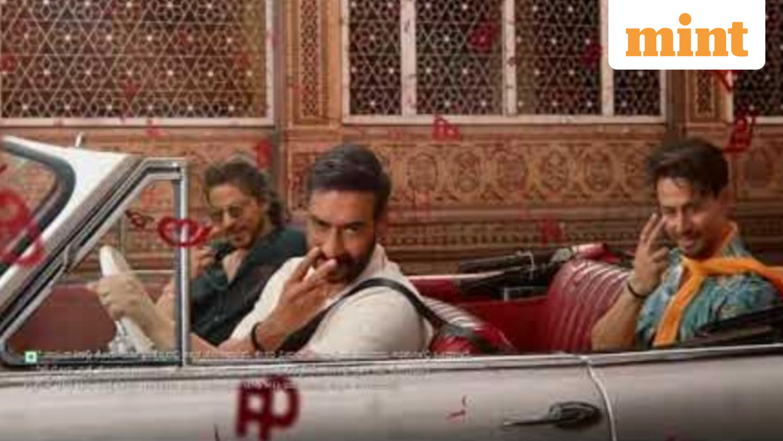 Shah Rukh Khan, Ajay Devgn, Tiger Shroff issued notice by FDA over tobacco ad