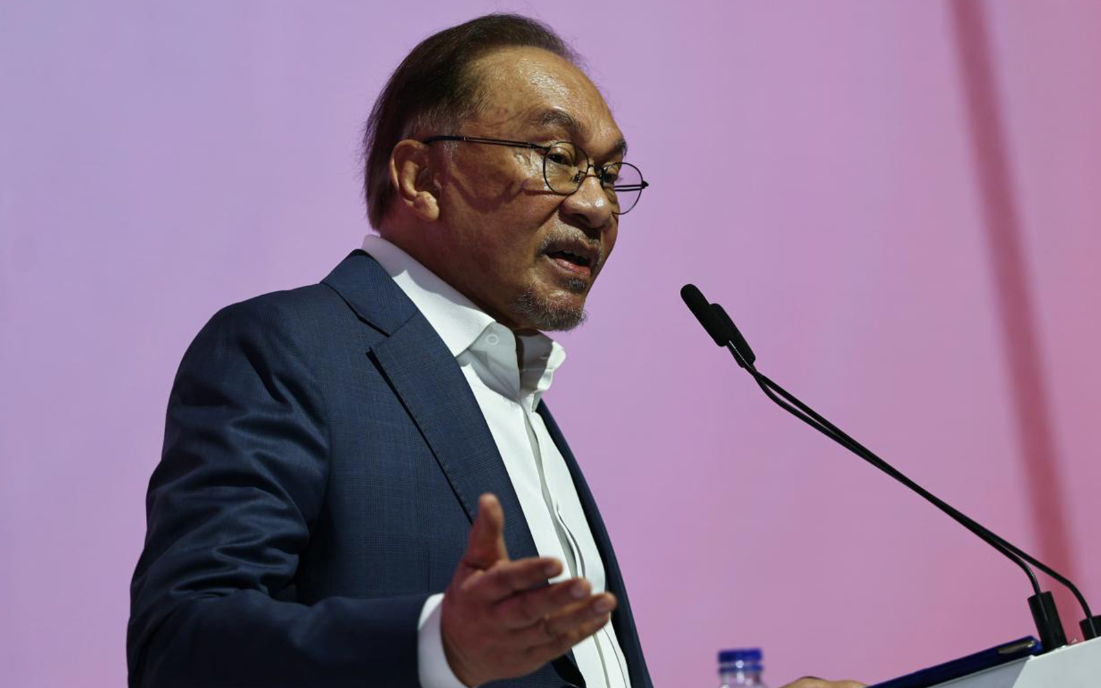 Banyak masalah akibat kurang akauntabiliti, kata Anwar