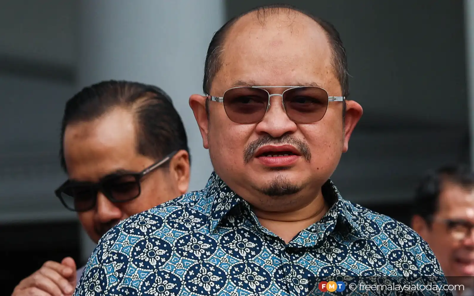 Shamsul Iskandar mohon dapatkan pasport secara kekal