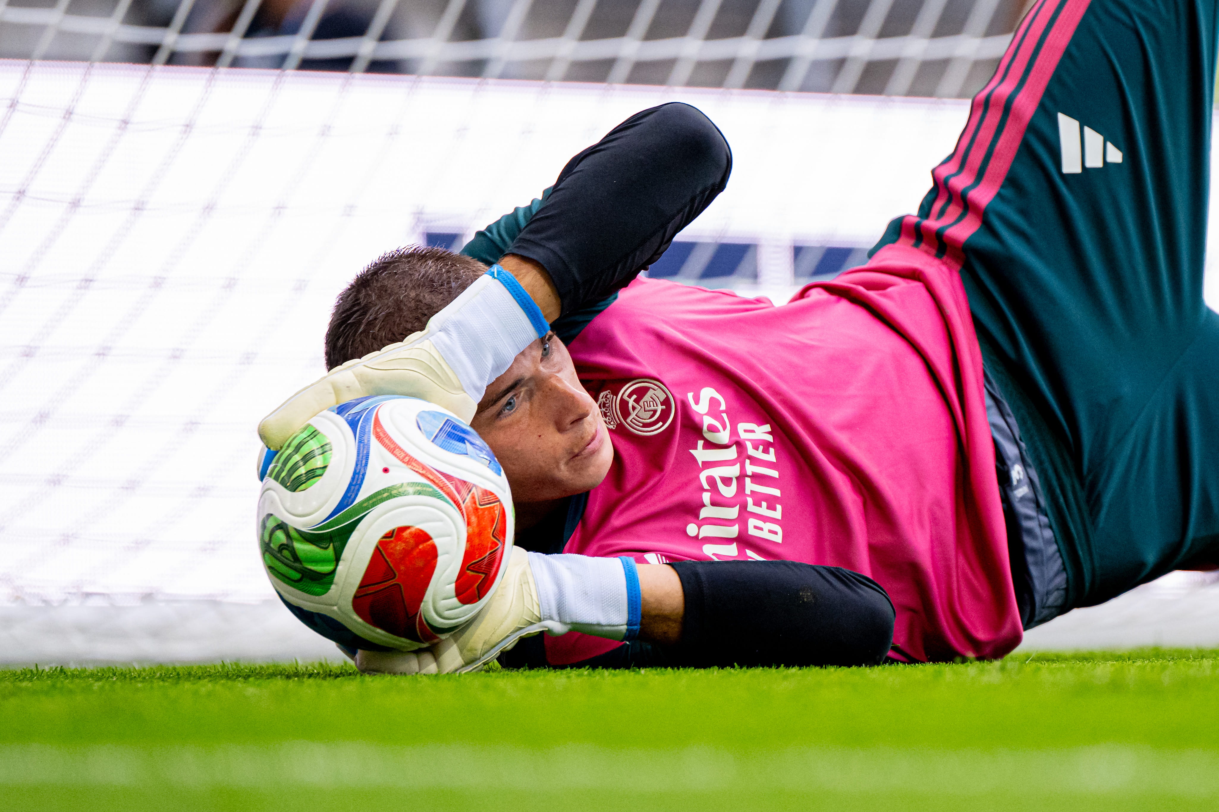 Juventus offered chance to sign Real Madrid star with uncertain future
