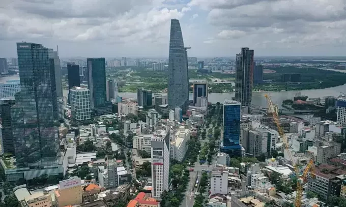 HCMC posts decade-high economic growth of 9.86%
