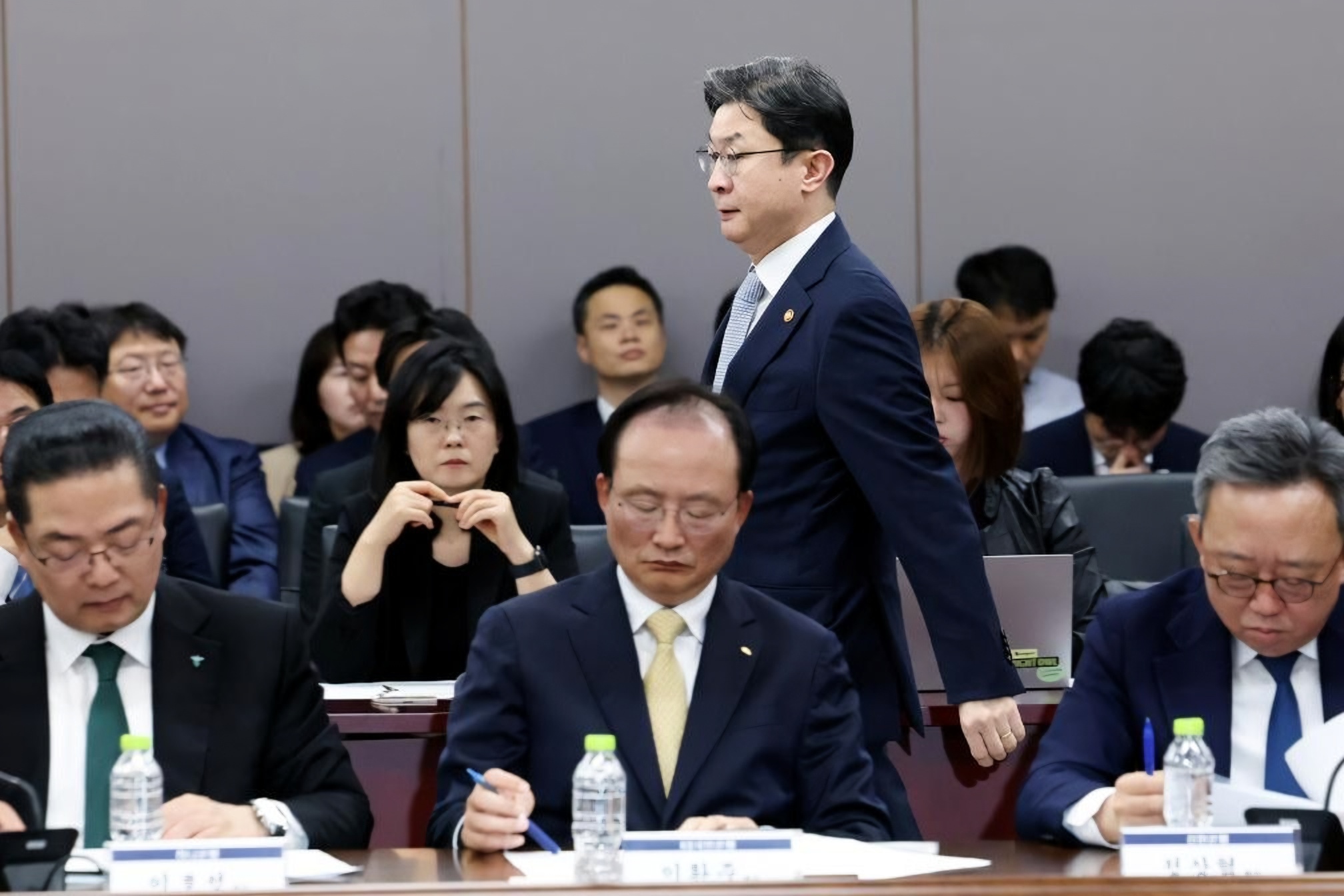 AI-powered attacks on banks expose technological lag in Korea's financial cyber defenses