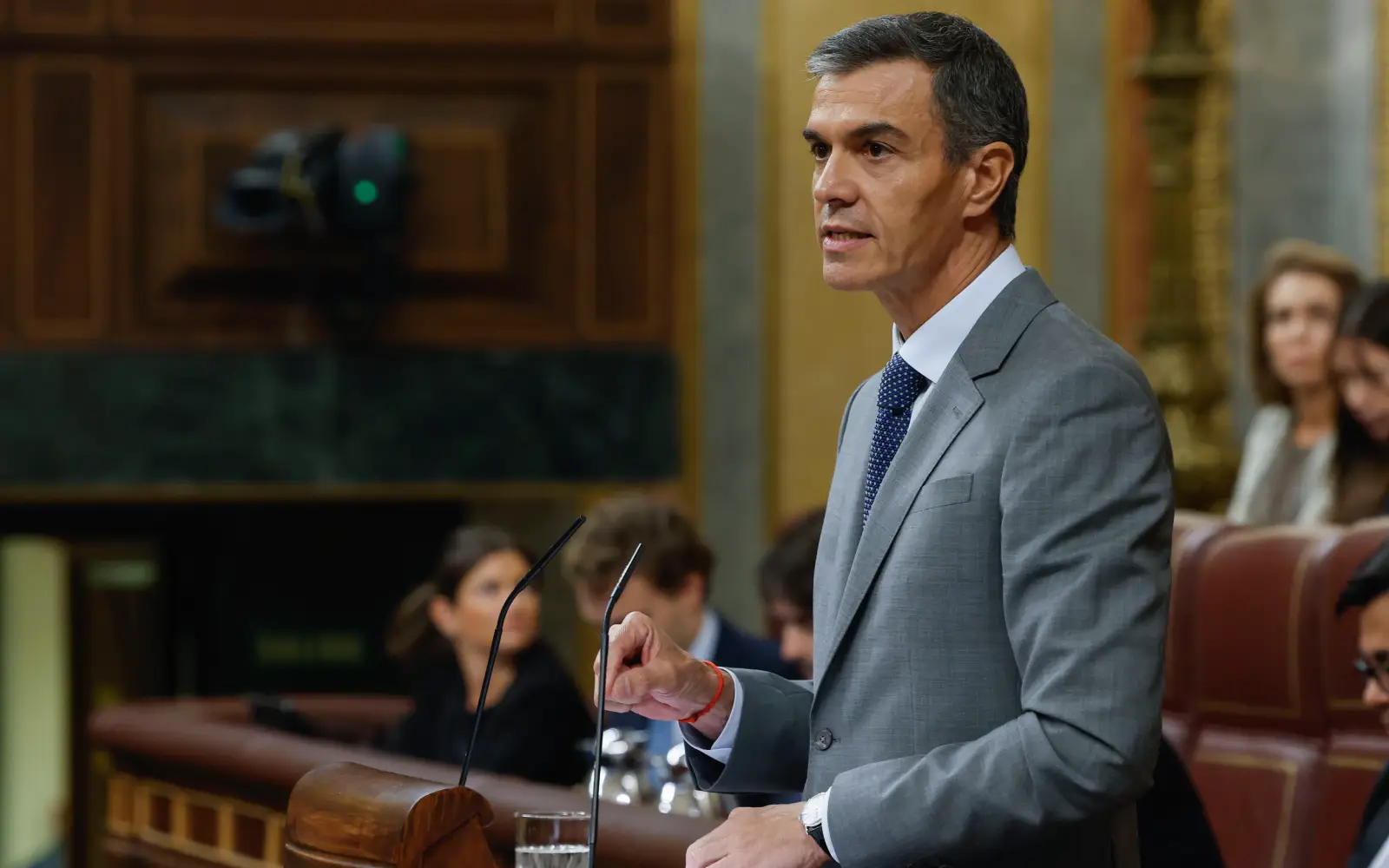 Spanish PM calls early election after parliament rejects housing measures