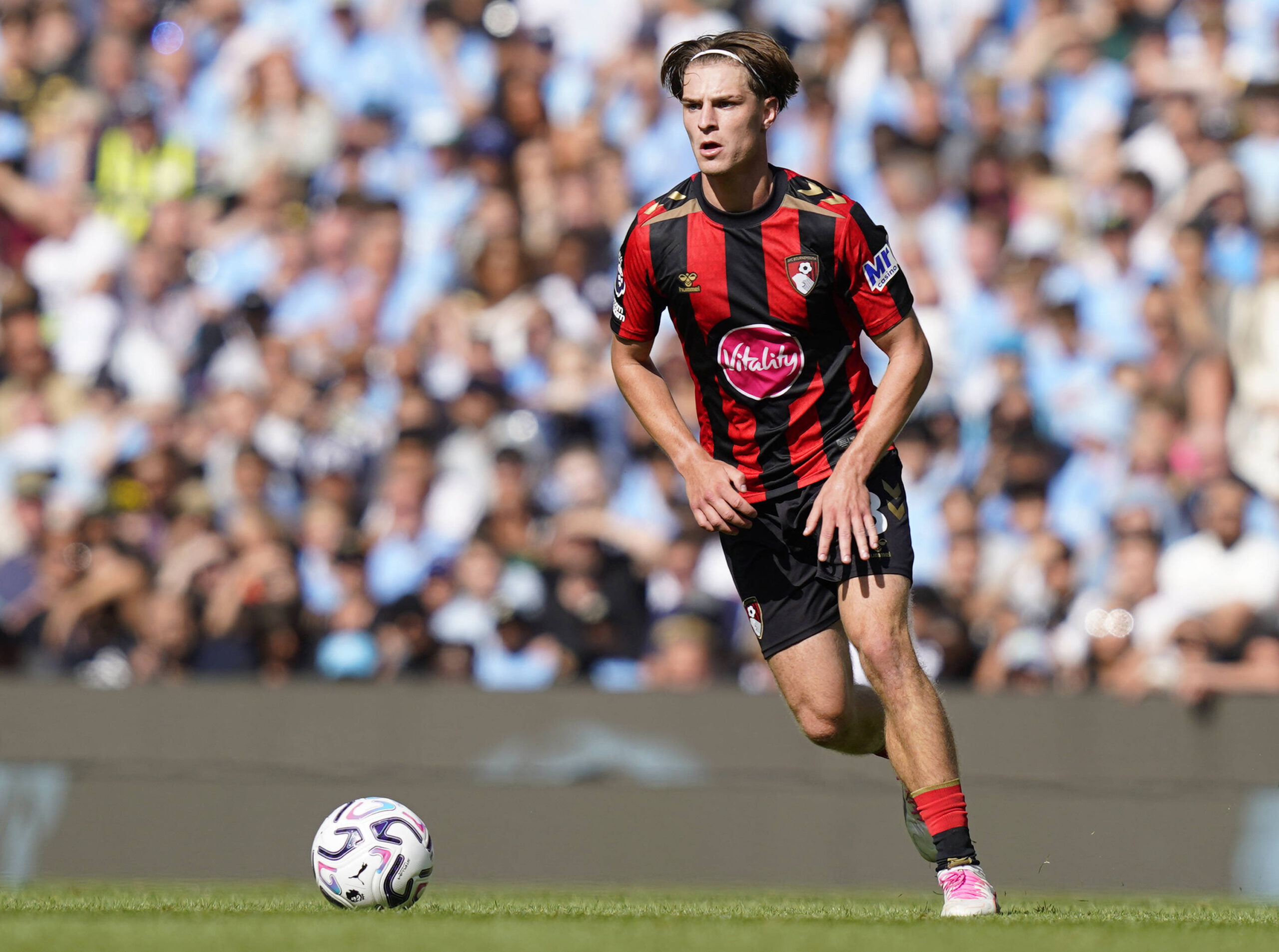 Liverpool and Chelsea both keen on Premier League star