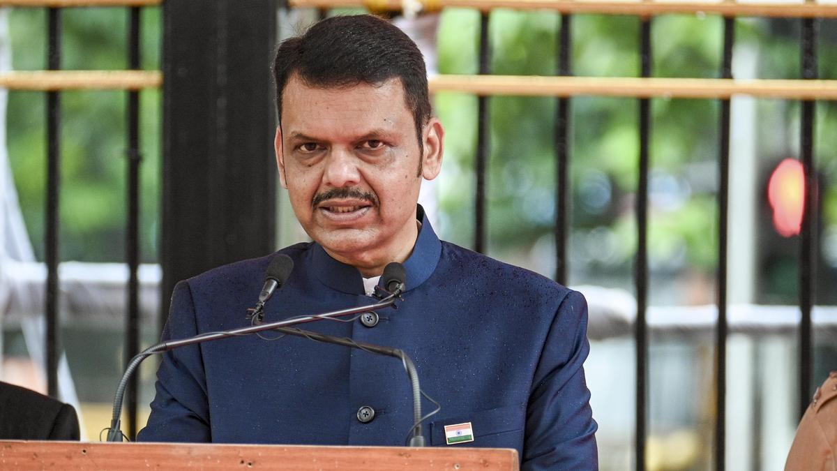 Fadnavis, Pawar pay tribute to ex-PM Vajpayee on death anniversary, hail him as visionary leader
