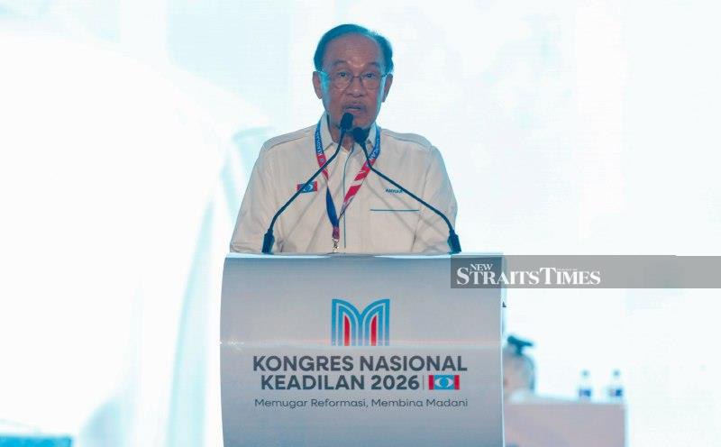 Anwar: Auku to be abolished with no replacement law to control students