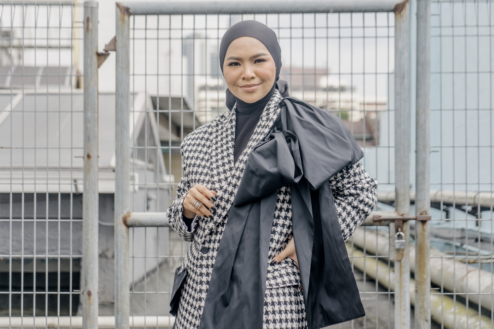 Malaysian singer and songwriter Aina Abdul will represent Malaysia at the inaugural Eurovision Song Contest Asia 2026