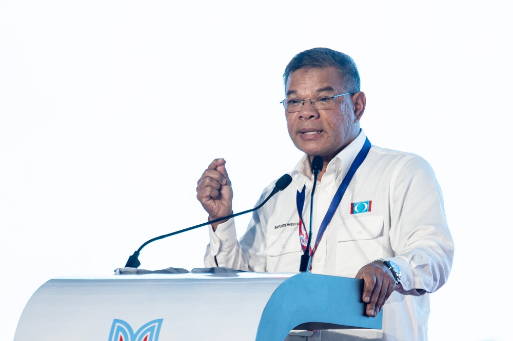 Saifuddin Nasution made PKR’s de facto number two as Nurul Izzah steps down