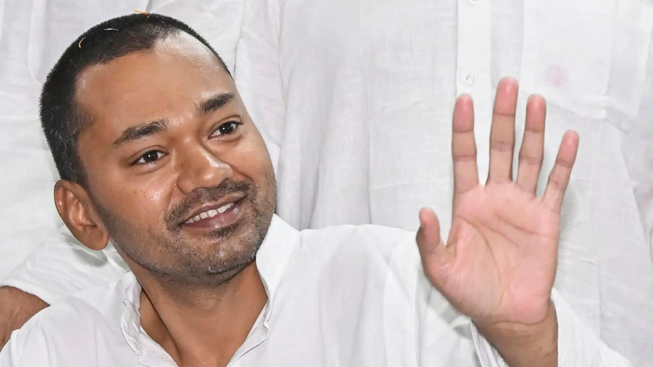 'Who is he saluting?' RJD mocks Nishant Kumar over flag-hoisting gesture - video