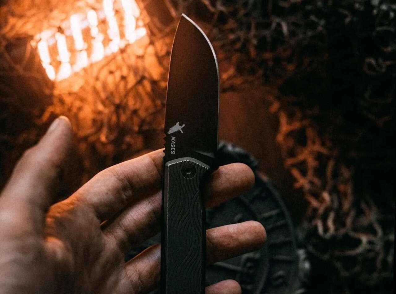 WESN Raven’s Bornas Nordic Wave Turns a Fixed Blade Into Pocket Art