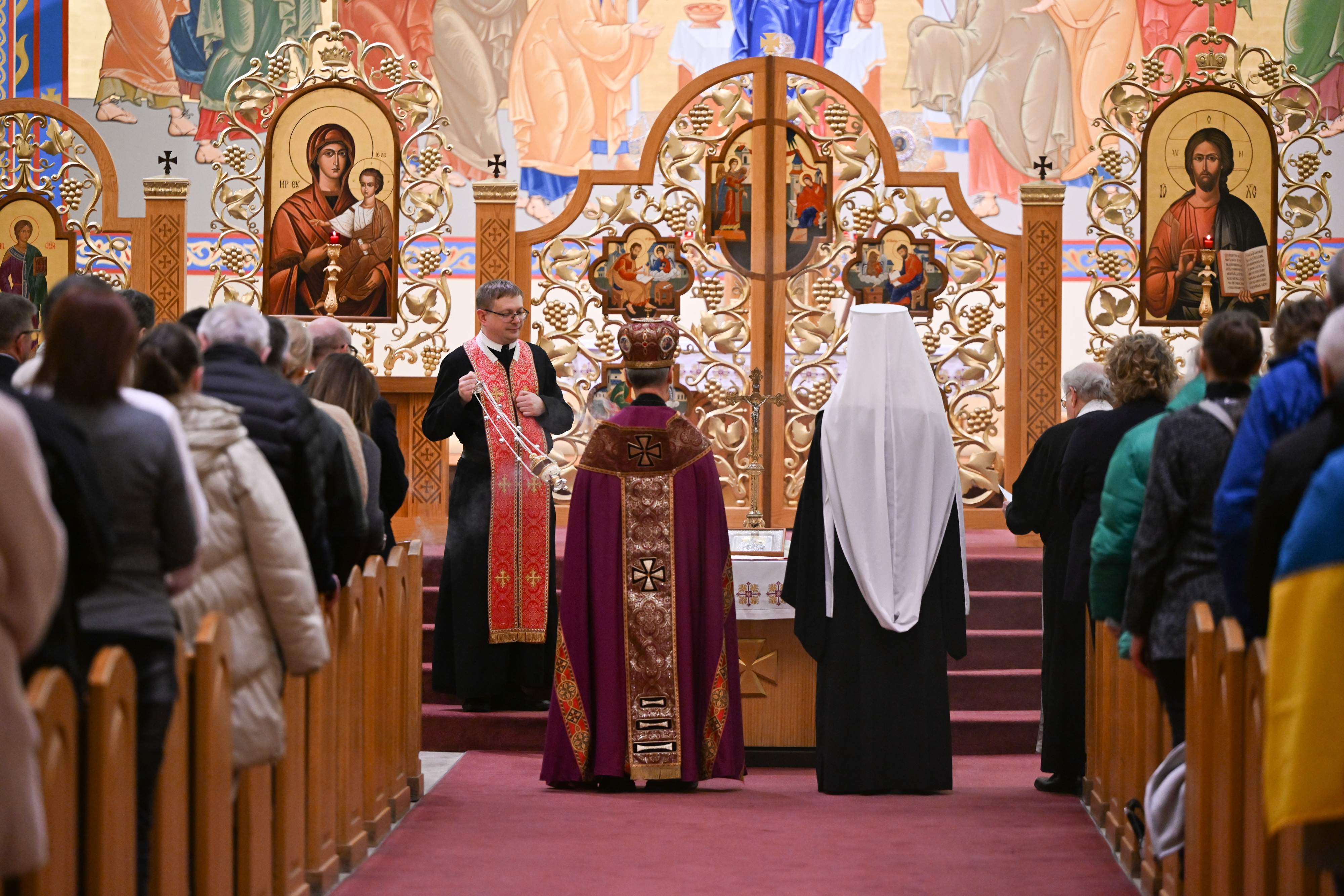 Catholic, Anglican bishops urge Albertans to consider referendum’s impact on vulnerable
