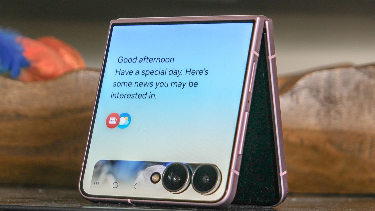 I've spent more than three weeks using the Galaxy Z Flip 8 — and it's a tipping point for Samsung