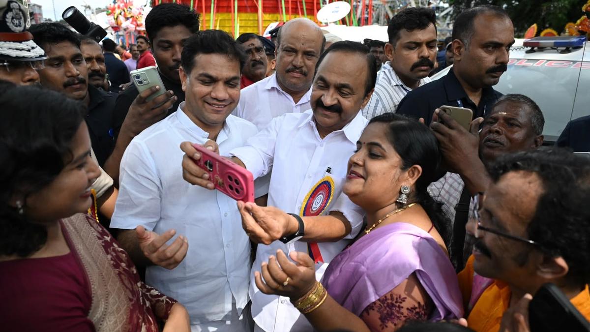 CM Satheesan proposes to elevate Thripunithura as a heritage town at Athachamayam event