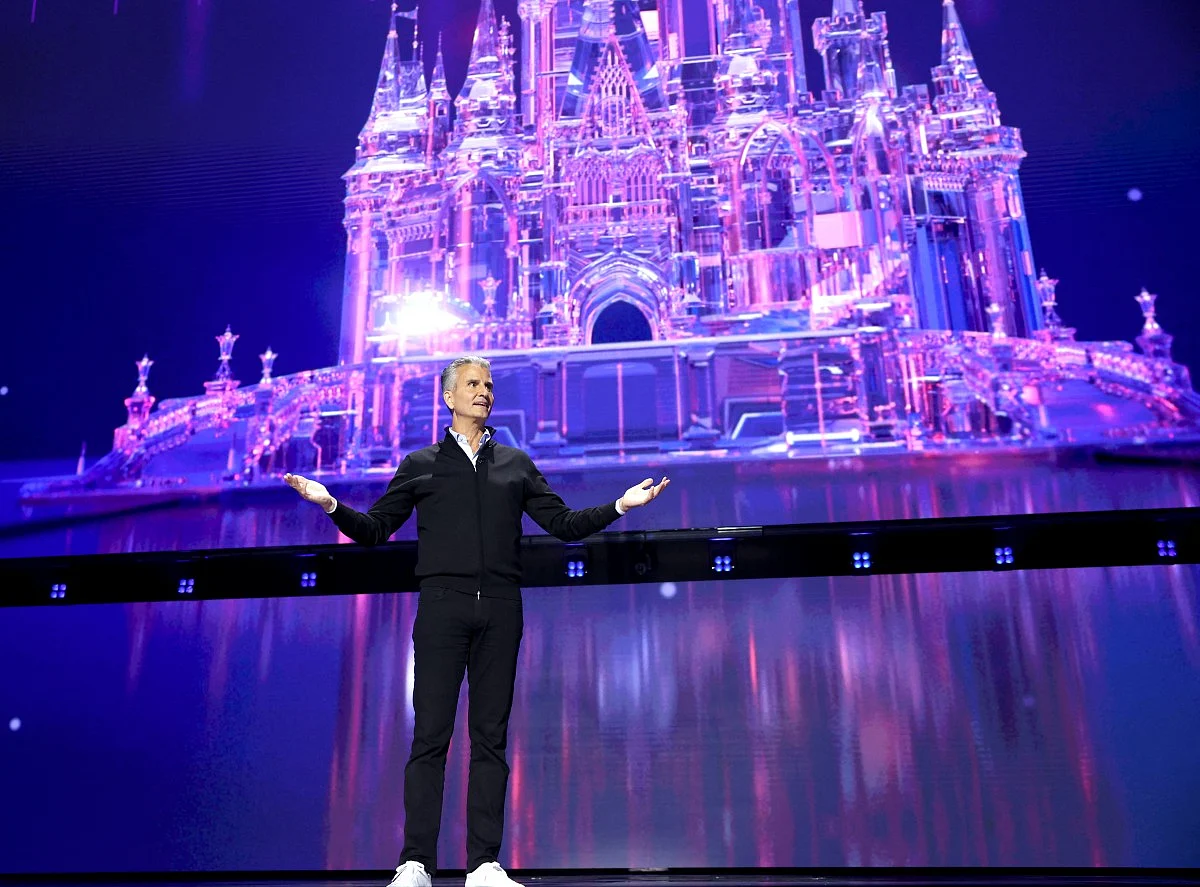 Disney offers fans an escapist bubble at D23 event