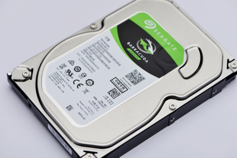 Seagate and Toshiba compete for TDK hard-drive head unit- Bloomberg