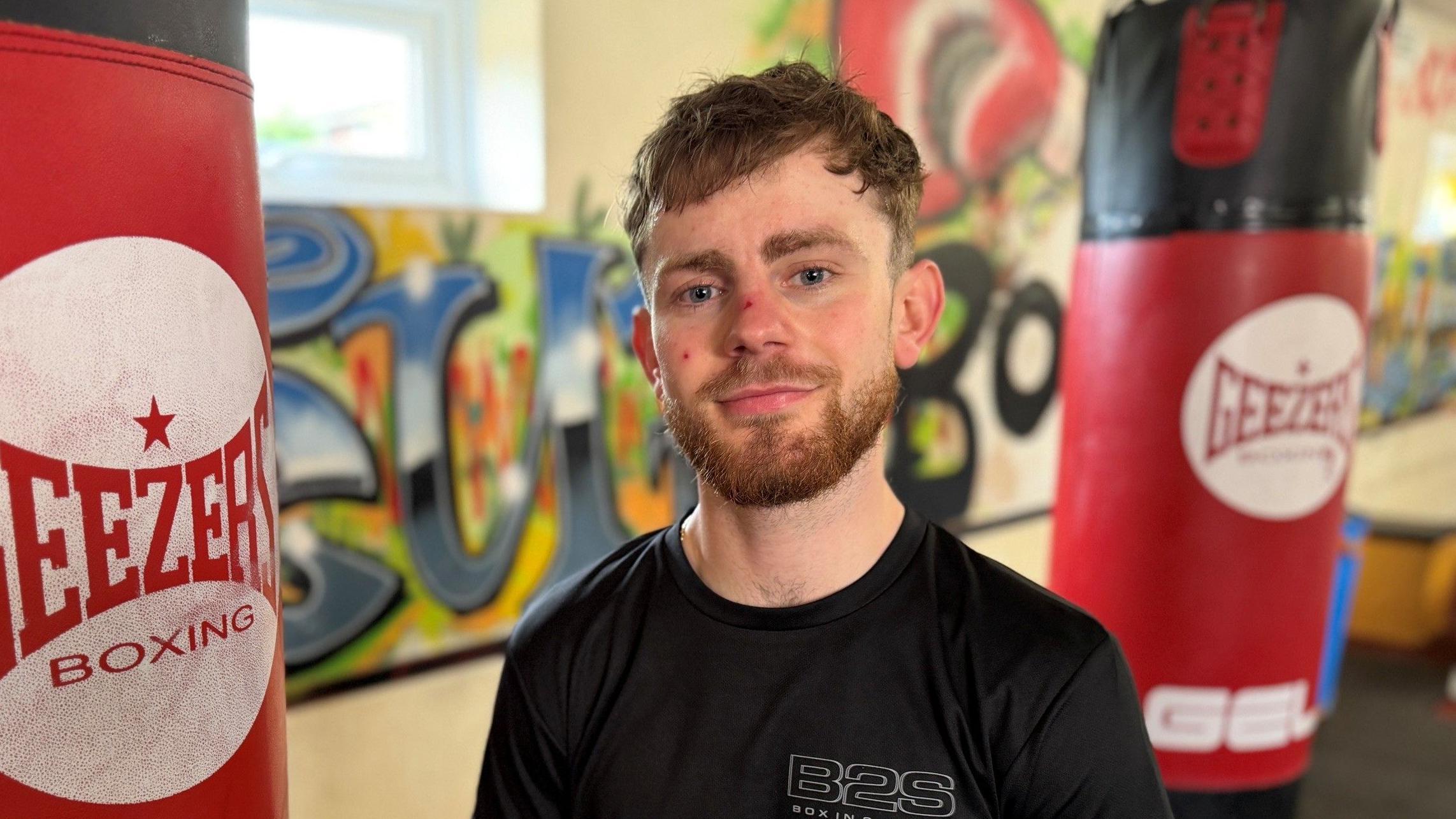 Transplant boxer 'euphoric' after first pro win