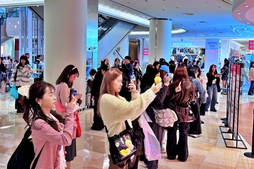 Department stores set to post record foreign customer sales this year