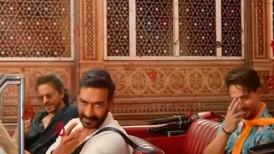 Maharashtra FDA Notices Shah Rukh Khan, Ajay Devgn, Tiger Shroff Over Vimal Ad