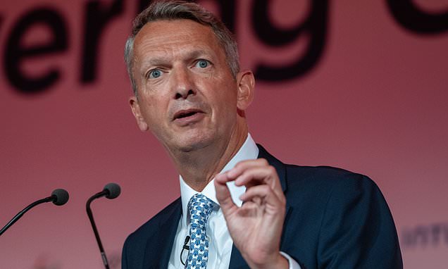 'We're skating on thin ice': Haldane tells PM to 'take the knife' to public spending to calm jittery bond markets