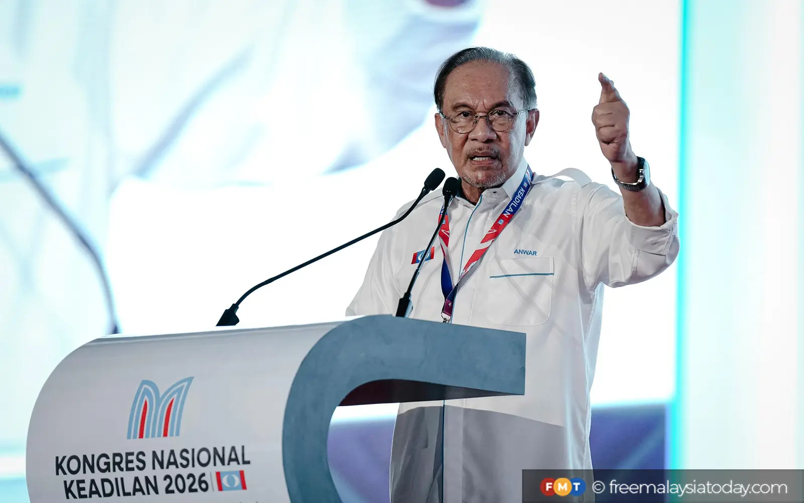 Anwar announces extra RM1mil for every parliamentary constituency