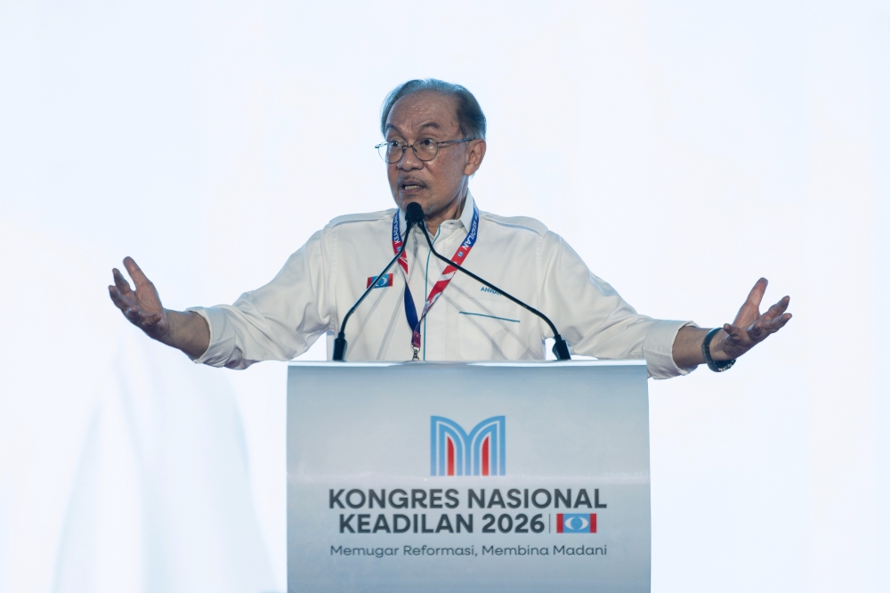 Anwar announces additional RM1m for every parliamentary constituency
