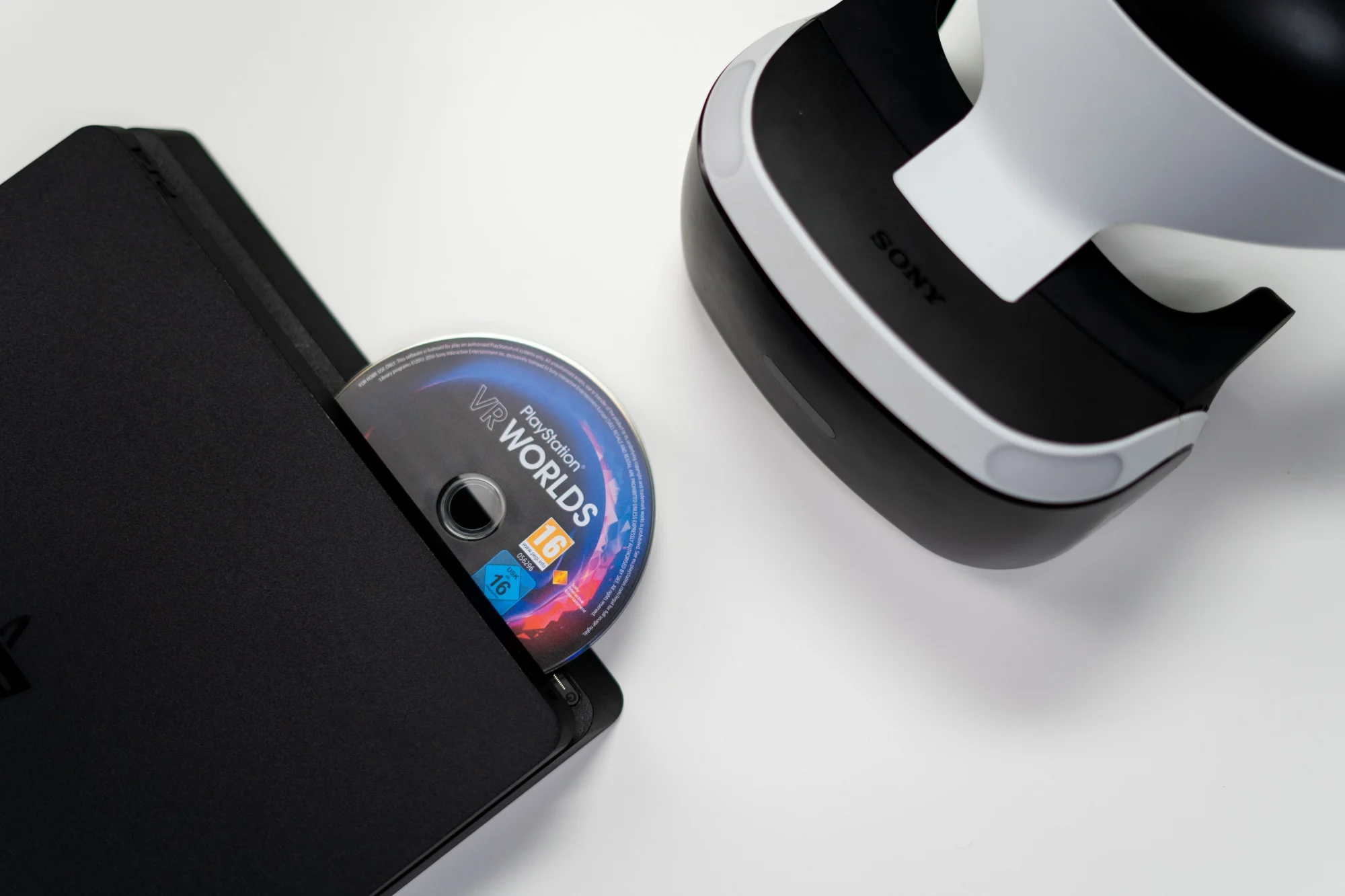 Former Square Enix Exec: Killing Discs Could Make PlayStation Digital Games Cheaper