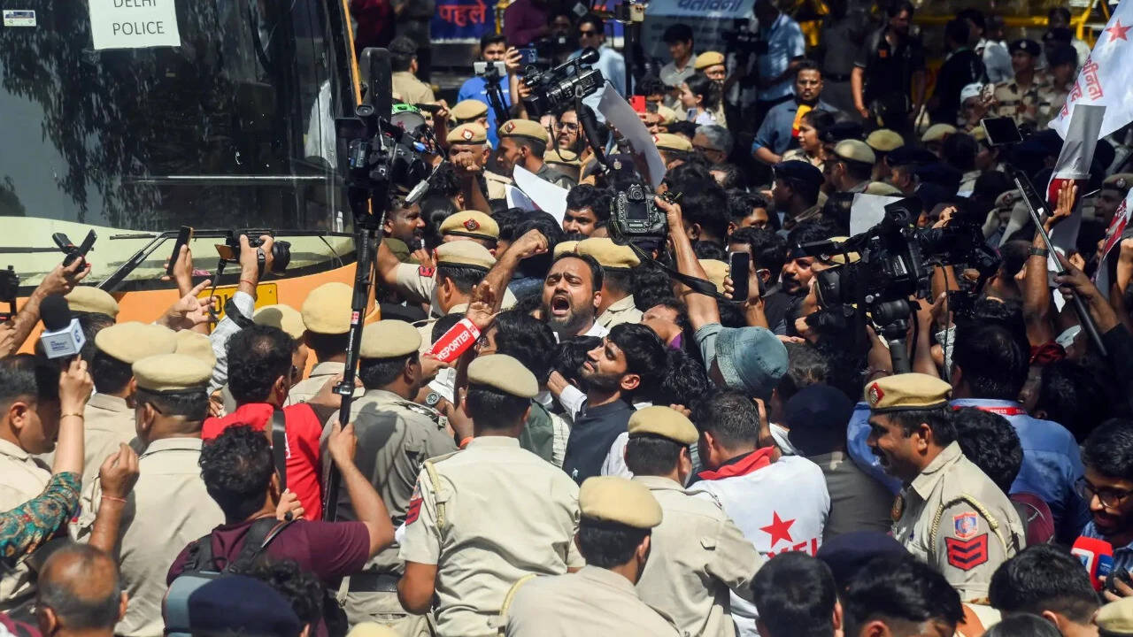 Amid SIR protests, Delhi Police issue body-worn cameras to frontline personnel